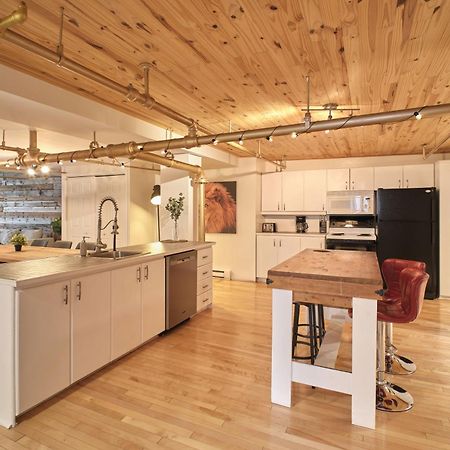 Lion'S Den // Spacious 1500 Sqft Квебек Экстерьер фото